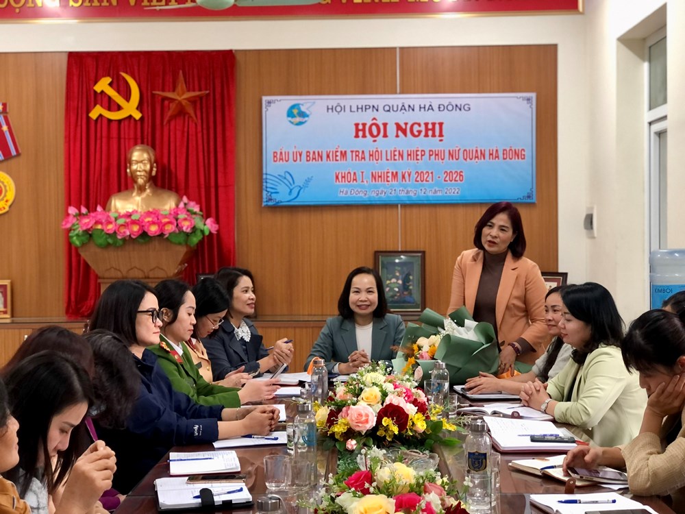 Ra mắt Ủy ban Kiểm tra Hội LHPN quận Hà Đông - ảnh 3
