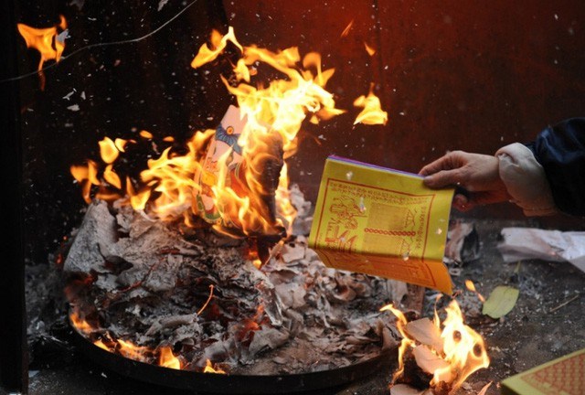 Giáo hội Phật giáo Việt Nam đề nghị không đốt vàng mã khi tổ chức lễ cầu an - ảnh 1