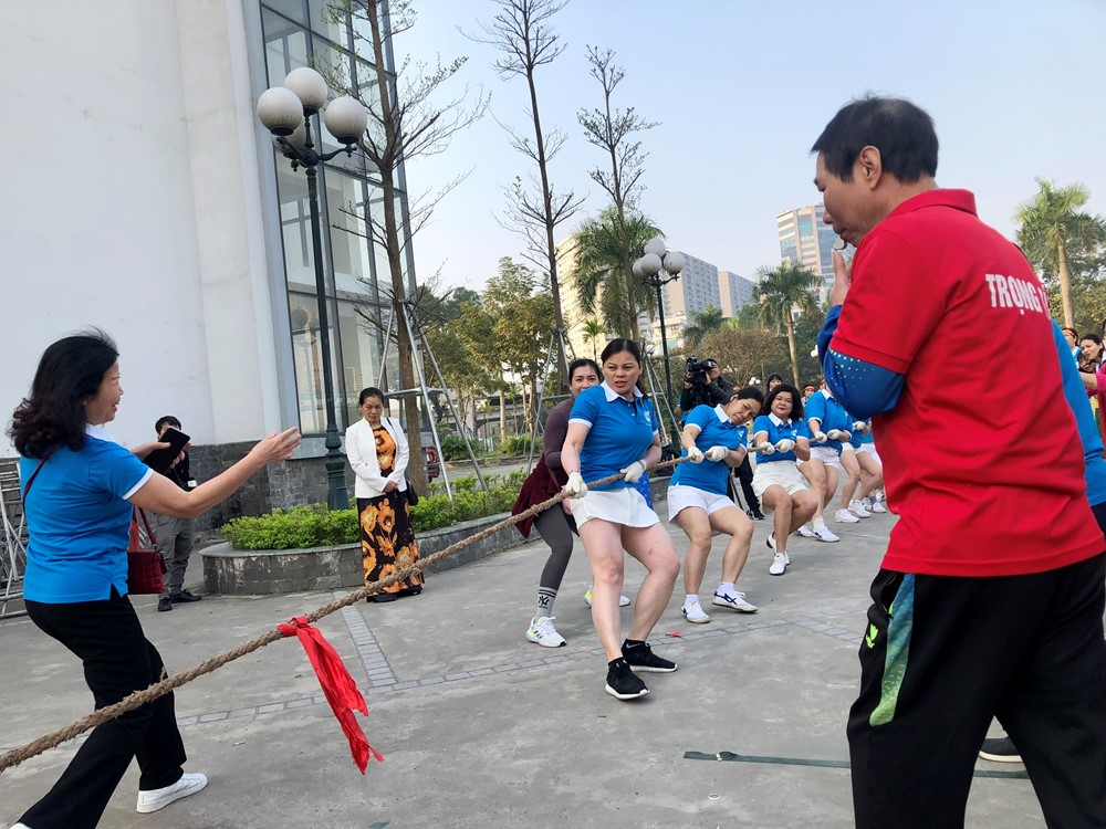 Hội LHPN quận Thanh Xuân: Sôi nổi kỷ niệm 13 năm ngày Quốc tế Phụ nữ 8/3 - ảnh 1