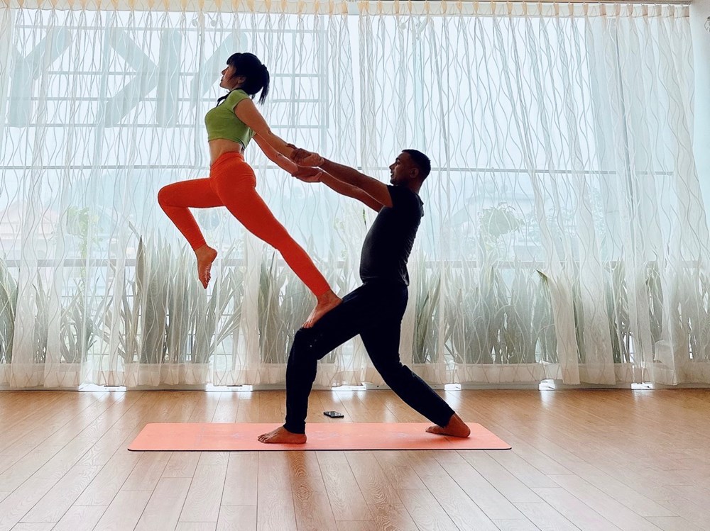 Á hậu Lê Thị Hằng Nga: “Yoga là phép màu giúp tôi khỏe, đẹp, cân bằng” - ảnh 1