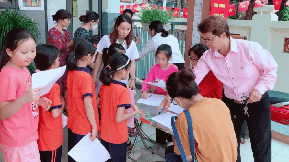 Quận Ba Đình: Tăng cường khám sàng lọc dậy thì sớm cho học sinh - ảnh 1