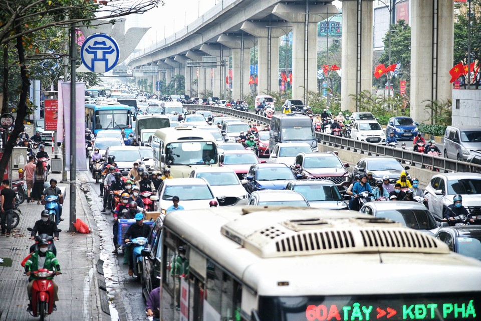 Tăng cường tuyên truyền pháp luật về an toàn giao thông dịp Tết - ảnh 1