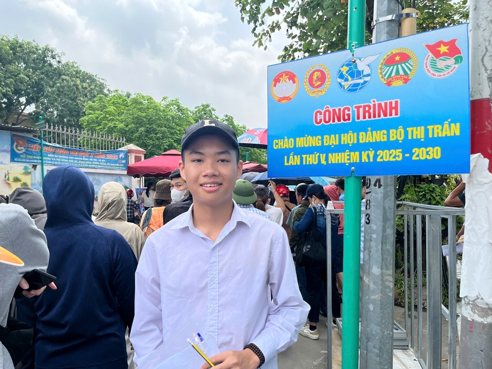 Đề thi môn Ngữ văn vào lớp 10 Hà Nội: Nghị luận về niềm vui tuổi học trò - ảnh 4