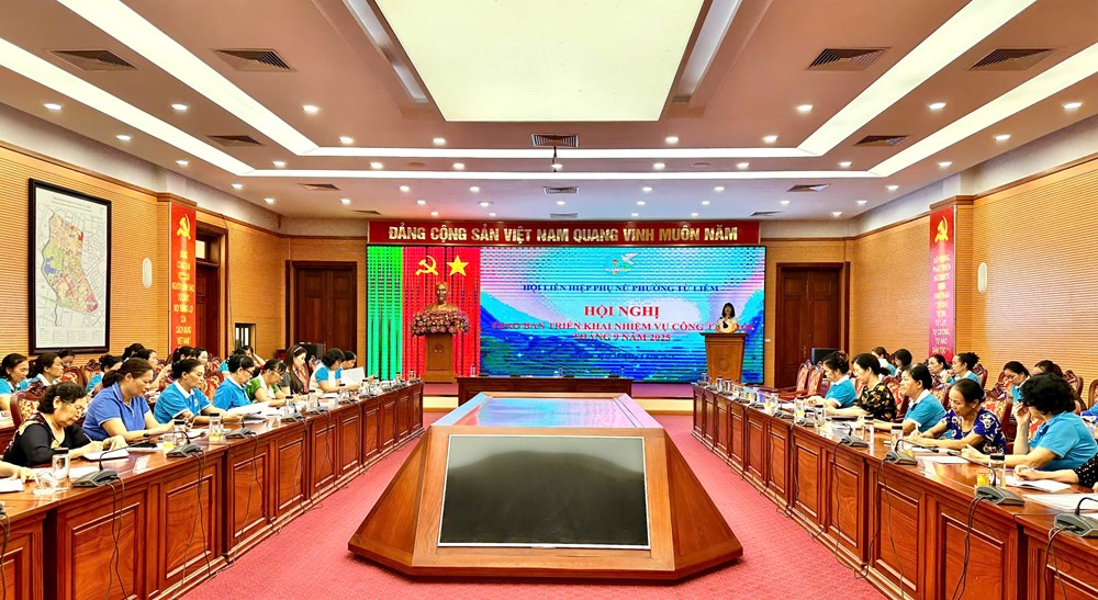 Hội LHPN phường Từ Liêm công bố quyết định thành lập Chi hội phụ nữ Công an phường  - ảnh 1