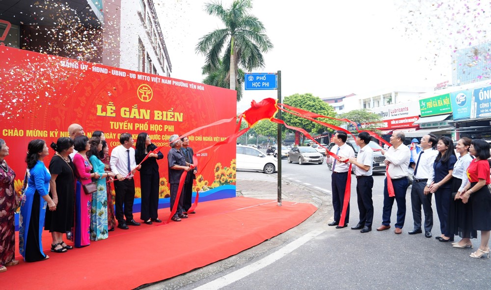 Phường Yên Hoà gắn biển tên phố mới mang tên danh nhân Học Phi - ảnh 1