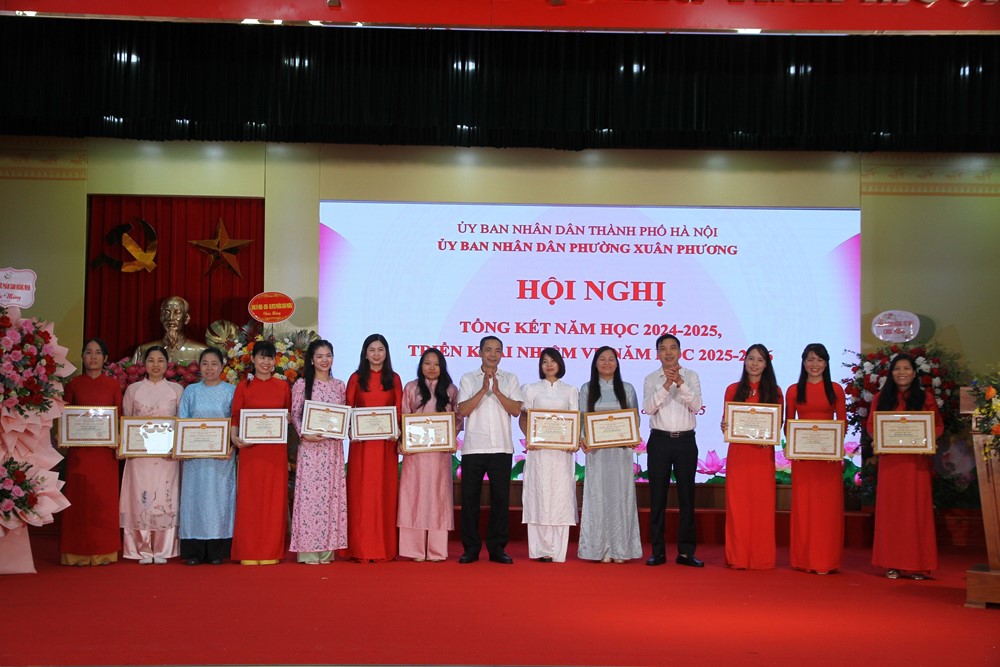 Phường Xuân Phương chú trọng xây dựng “trường học hạnh phúc” - ảnh 4