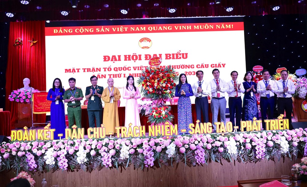 Làm tốt vai trò “cầu nối” giữa Đảng, chính quyền và nhân dân - ảnh 4