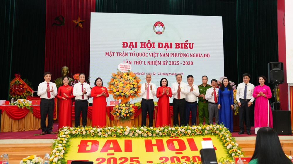 Bà Nguyễn Kim Lê là Chủ tịch Ủy ban MTTQ Việt Nam phường Nghĩa Đô - ảnh 2