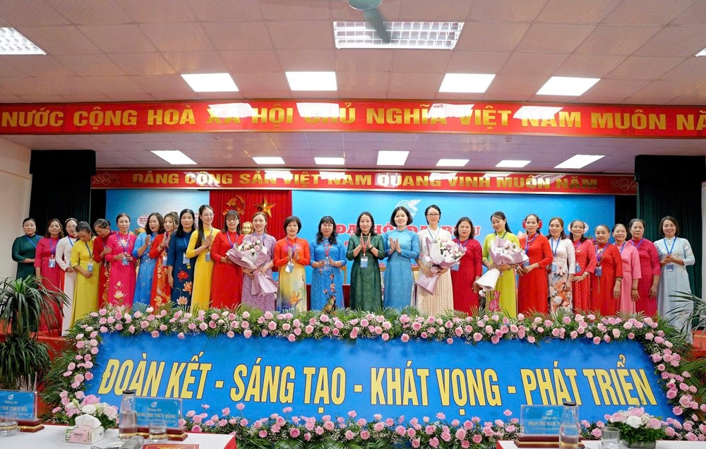 Phụ nữ Tây Mỗ quyết tâm xây dựng tổ chức Hội vững mạnh - ảnh 5