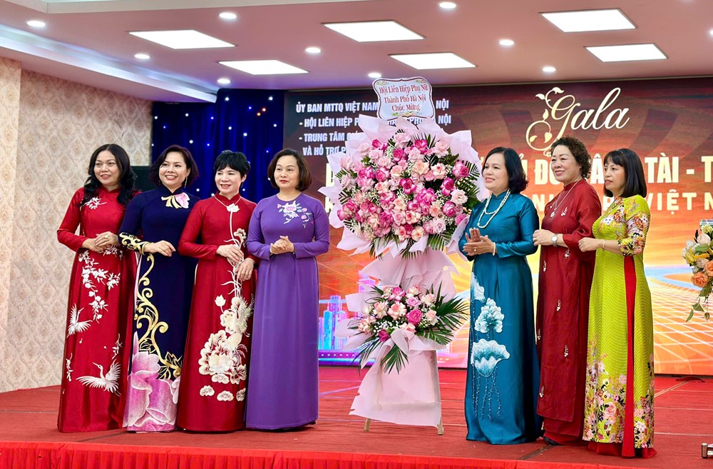 Xứng đáng chuẩn mực “Doanh nhân nữ Thủ đô Tâm – Tài – Thanh lịch” - ảnh 2