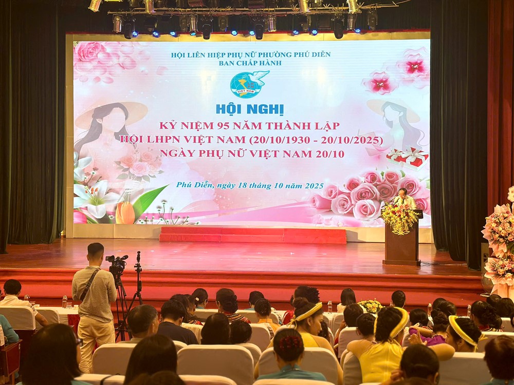 Phụ nữ phường Phú Diễn thể hiện tài năng, duyên dáng - ảnh 4