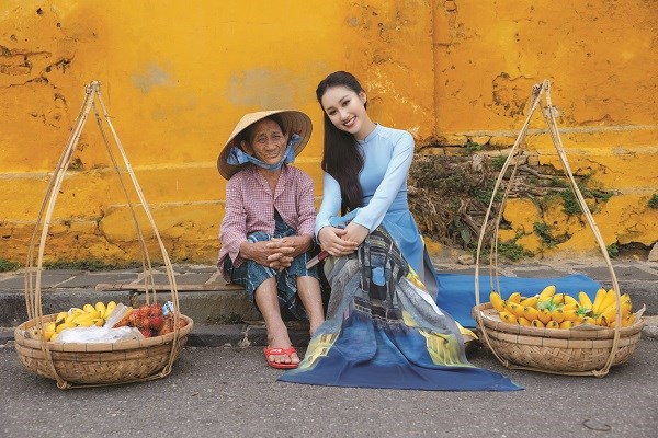 Người đẹp Đoàn Hồng Trang đem vẻ đẹp thuần Việt đến Miss Global 2022 - ảnh 1