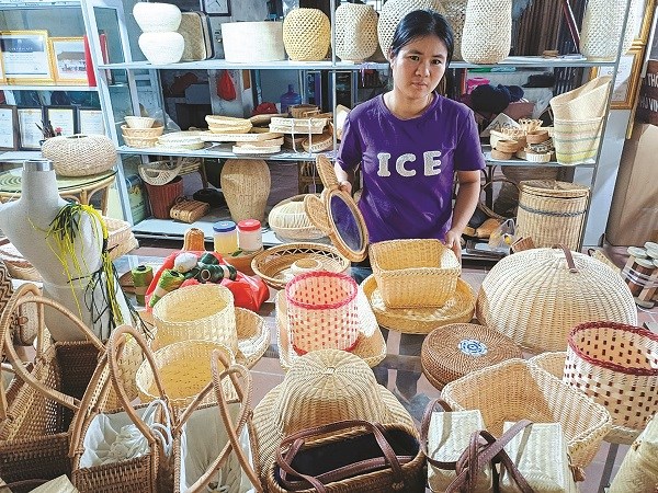 Về Phú Vinh khám phá nét đẹp làng nghề mây, tre đan - ảnh 1