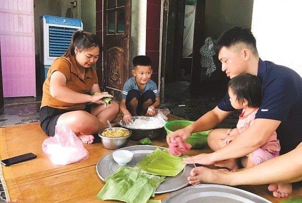 Những người trẻ “giỏi việc Đoàn, đảm việc nhà” - ảnh 2