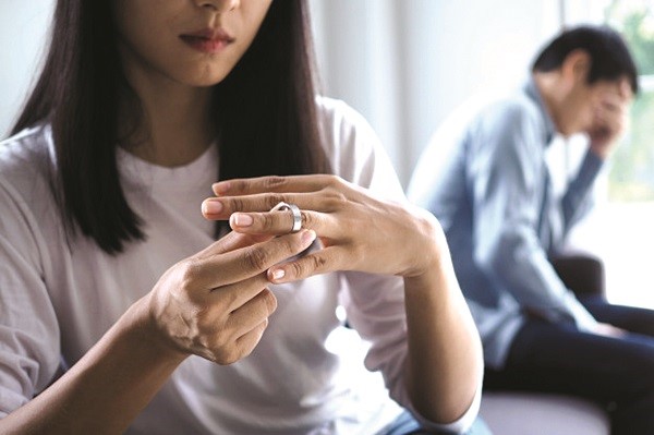 Đôi giày không vừa chân - ảnh 3