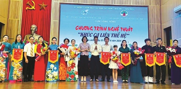 Các cấp Hội LHPN Việt Nam: Cùng hội viên xây dựng gia đình văn minh, hạnh phúc - ảnh 1