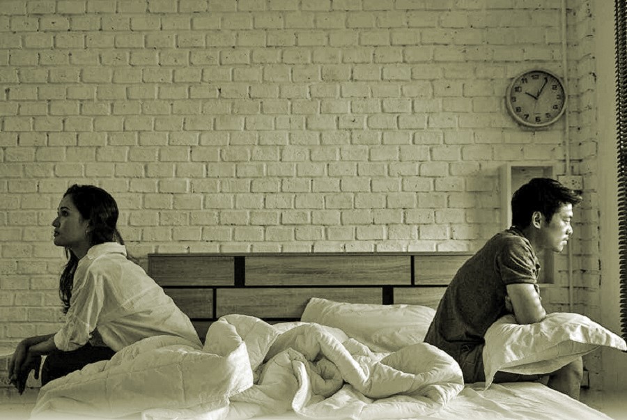 Dưới mái nhà ngột ngạt - ảnh 2