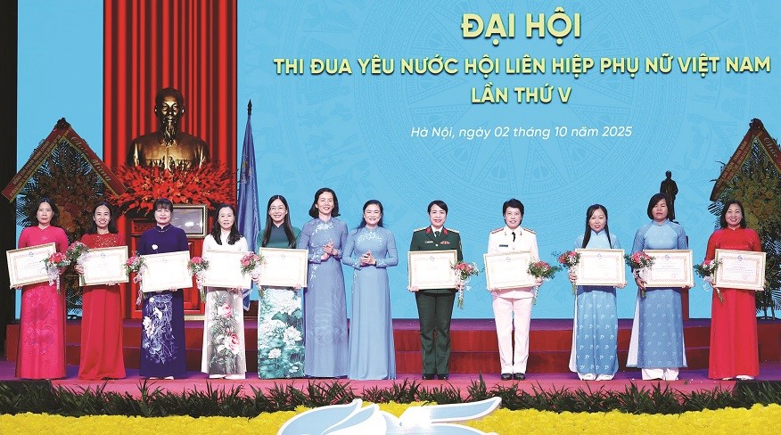 Góp sức xây dựng Thủ đô văn hiến, văn minh, hiện đại - ảnh 1