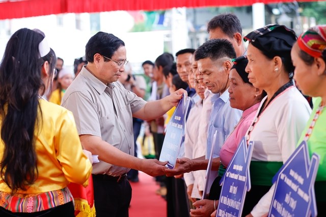 Chùm ảnh: Thủ tướng Phạm Minh Chính tham gia khởi công, đào móng nhà cho hộ nghèo - ảnh 5