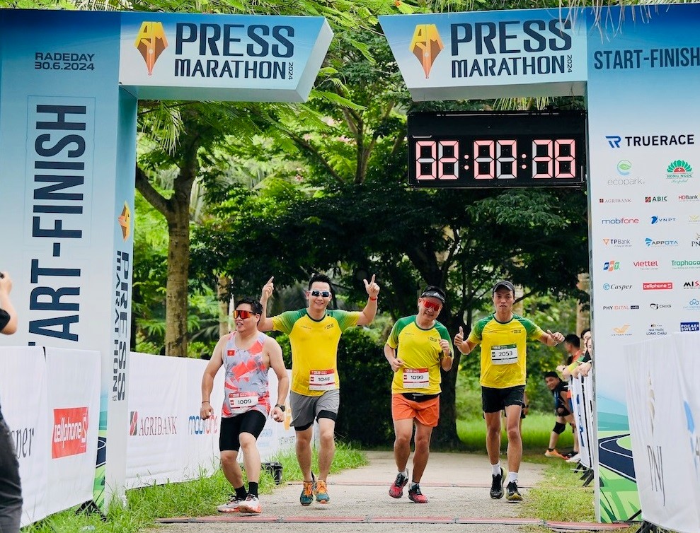 “Đại gia đình” báo, đài tranh tài tại Giải chạy Press Marathon 2024  - ảnh 8