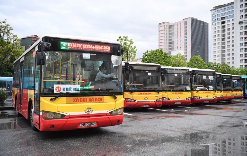 Hà Nội tăng cường 129 xe buýt trong thời gian diễn ra SEA Games 31 - ảnh 1
