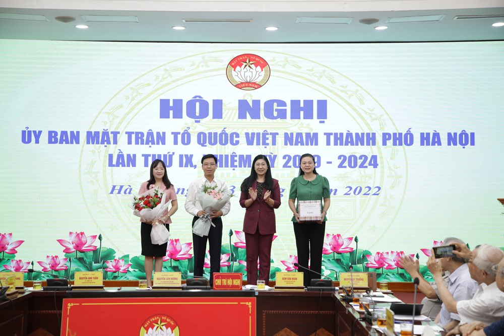 Ủy ban MTTQ Việt Nam TP Hà Nội: Tham gia tốt xây dựng Đảng, chính quyền - ảnh 2