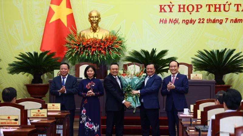 Ông Trần Sỹ Thanh được bầu là Chủ tịch UBND thành phố Hà Nội - ảnh 1