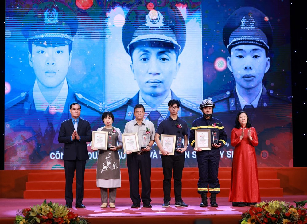 13 tập thể, cá nhân được vinh danh tại Chương trình Vinh quang Việt Nam 2022 - ảnh 3