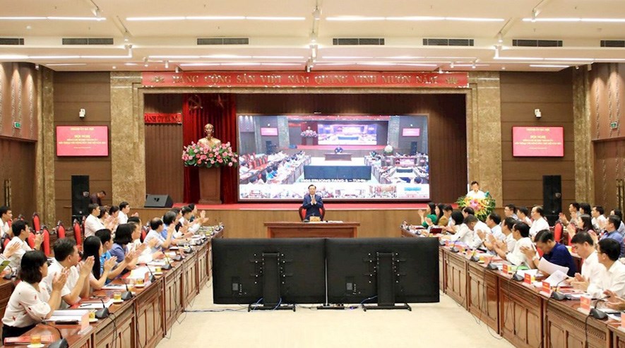 Bí thư Thành ủy Hà Nội Đinh Tiến Dũng đối thoại với nông dân Thủ đô - ảnh 1