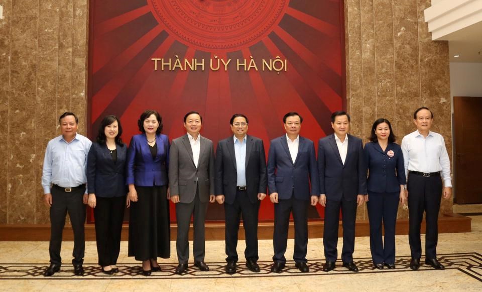 Thường trực Chính phủ làm việc với Ban Thường vụ Thành ủy Hà Nội tìm giải pháp thúc đẩy phát triển kinh tế-xã hội Thủ đô - ảnh 2