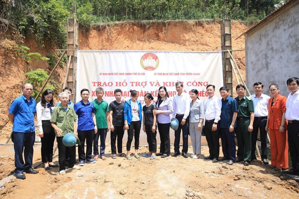  Hà Nội hỗ trợ tỉnh Tuyên Quang xây dựng 10 nhà Đại đoàn kết  ​ - ảnh 1