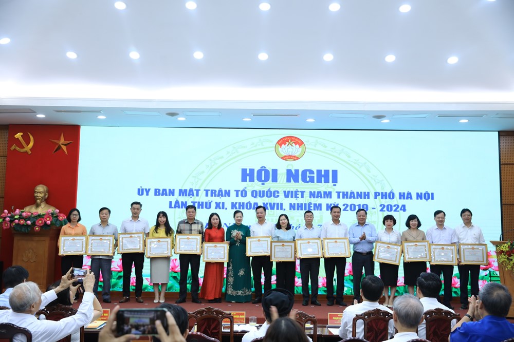 Lựa chọn nội dung, xác định trọng tâm để có điểm nhấn, có hoạt động mang nét riêng của Mặt trận - ảnh 1