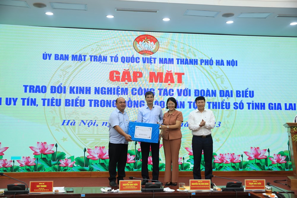 Ủy ban Mặt trận tổ quốc Việt Nam TP Hà Nội gặp mặt đồng bào dân tộc thiểu số tỉnh Gia Lai - ảnh 2