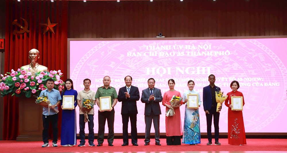 Hà Nội  đạt giải “Tập thể xuất sắc” cuộc thi chính luận về bảo vệ nền tảng tư tưởng của Đảng - ảnh 1