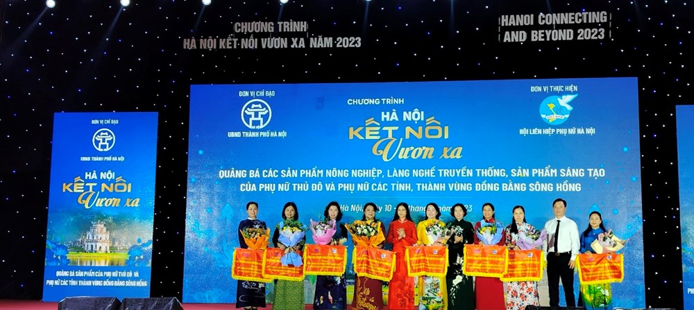 Khai mạc chương trình​ “Hà Nội kết nối vươn xa”: Phát huy tiềm năng to lớn, vai trò chủ thể phụ nữ trong khởi nghiệp - ảnh 3