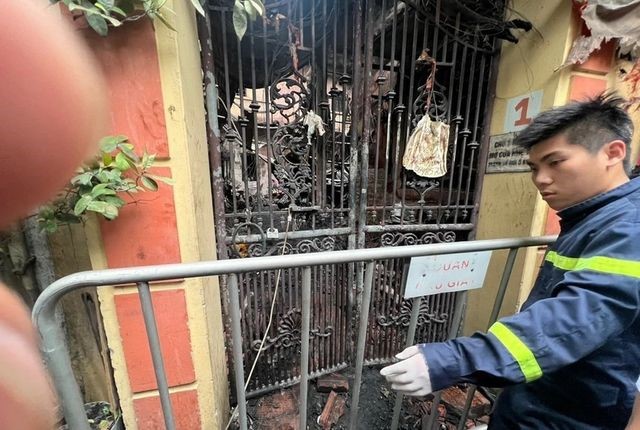 Vụ cháy ở Trung Kính khiến 14 người tử vong, Hà Nội yêu cầu khẩn trương khắc phục hậu quả - ảnh 1