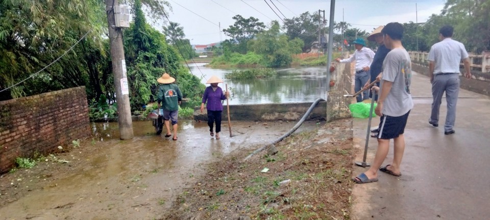Hà Nội: Nỗ lực ổn định đời sống người dân sau mưa lũ - ảnh 2