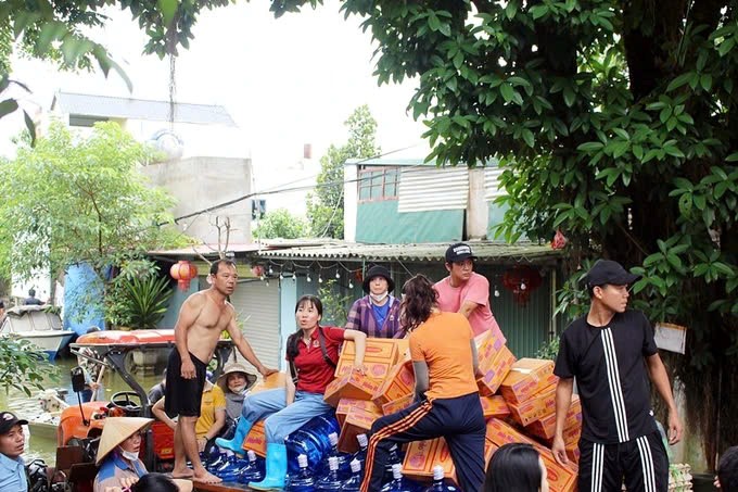Hà Nội: Nỗ lực ổn định đời sống người dân sau mưa lũ - ảnh 3