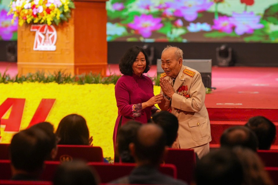 ​  Nguyện mang khát vọng thanh xuân của tuổi trẻ hòa cùng với khát vọng chung của Thủ đô và đất nước - ảnh 1