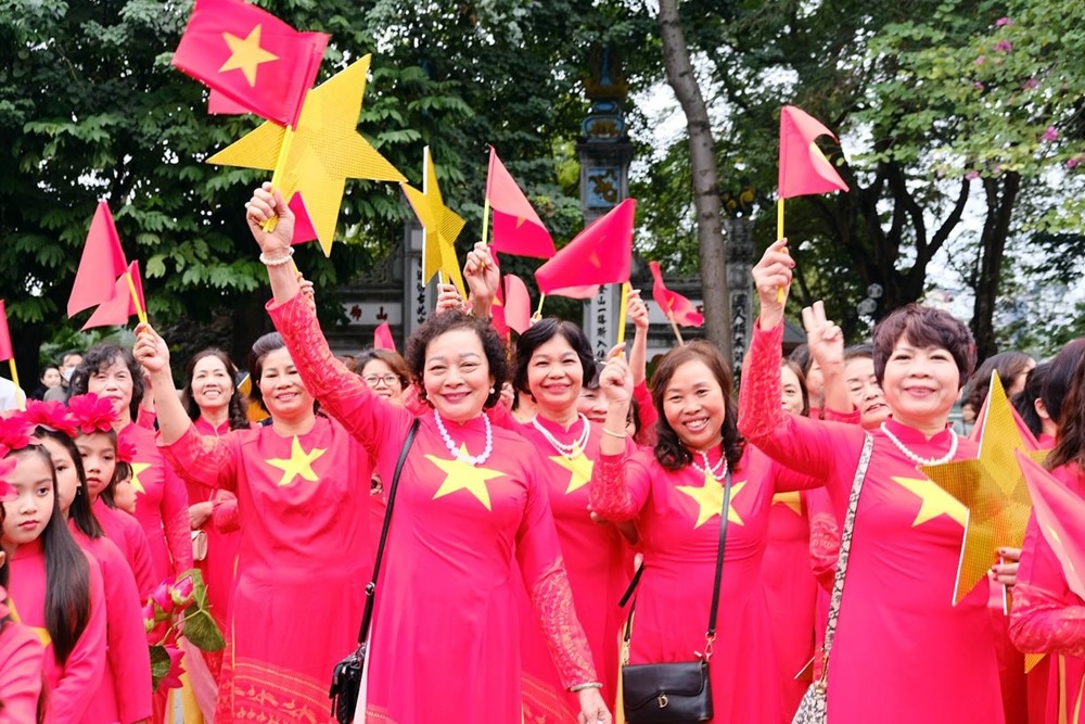Sẽ tổ chức nhiều hoạt động kỷ niệm 95 năm Ngày thành lập Đảng bộ TP Hà Nội - ảnh 1