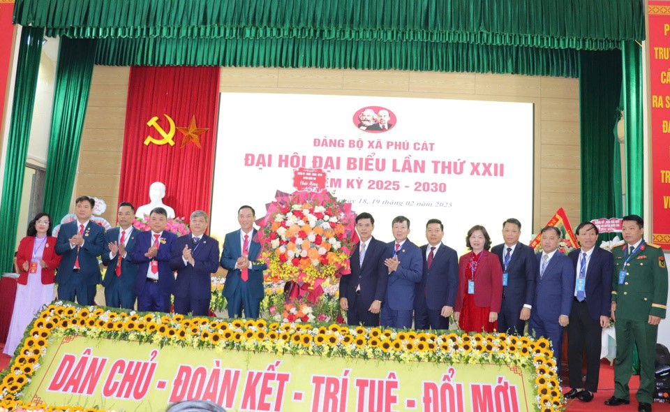 Các cơ quan báo chí chủ lực của Hà Nội đi đầu trong công tác tuyên truyền về đại hội Đảng bộ các cấp - ảnh 1