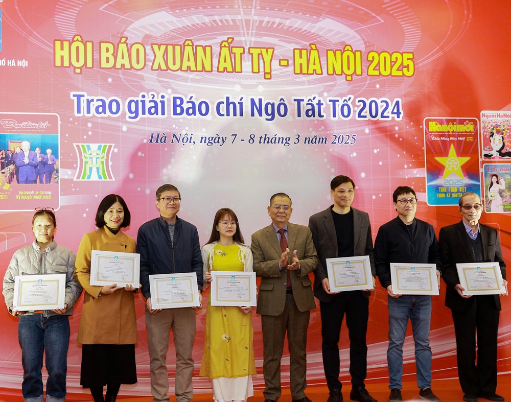 Bế mạc Hội báo Xuân Ất Tỵ  - ảnh 3