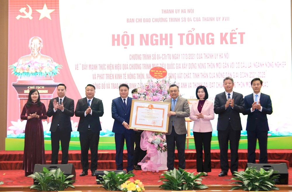 Hà Nội: Nhiều tập thể, cá nhân có đóng góp trong phong trào thi đua “Toàn dân chung sức xây dựng nông thôn mới” - ảnh 1