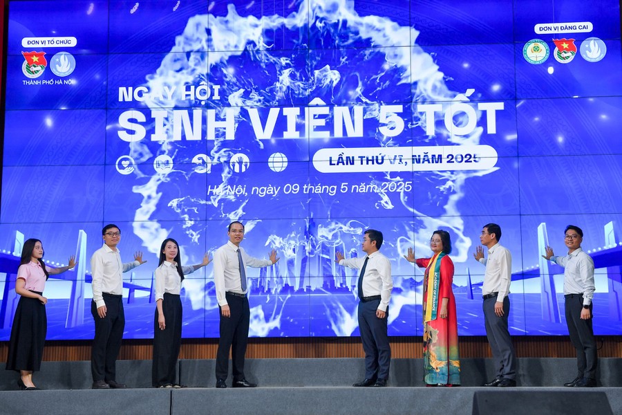Ngày hội “Sinh viên 5 tốt”: Để sinh viên Hà Nội thể hiện trí tuệ, sự năng động và khát vọng cống hiến - ảnh 1