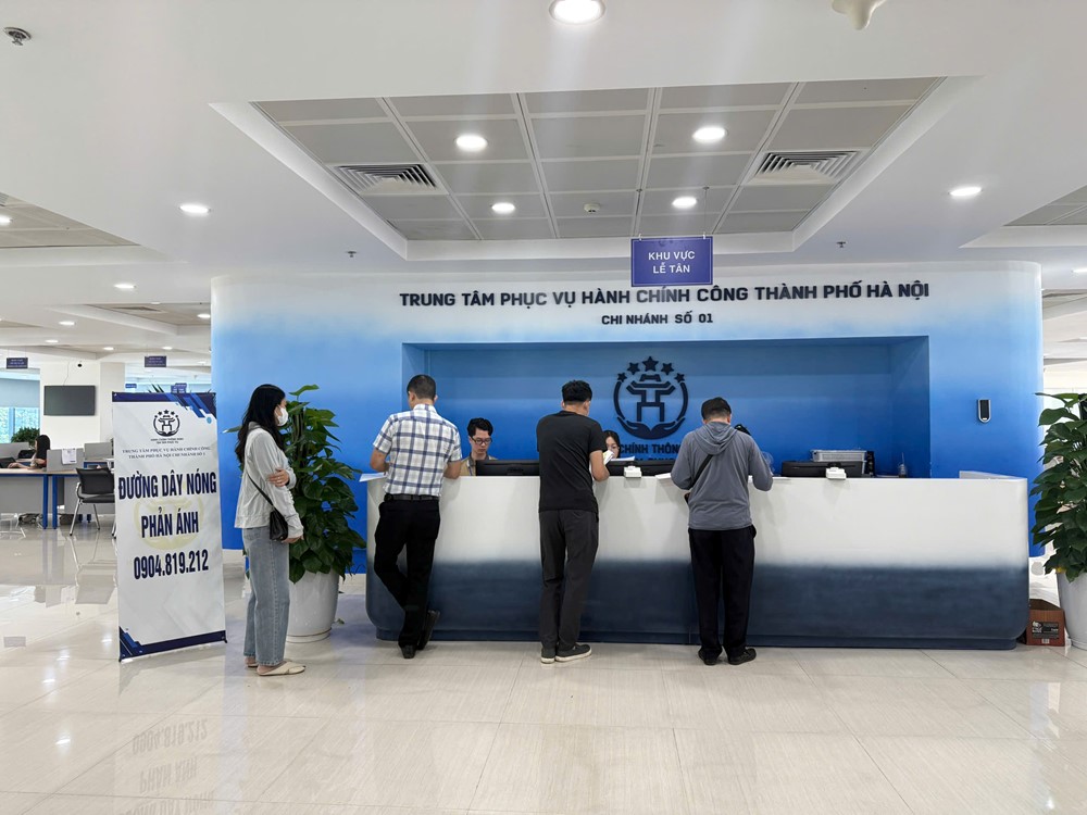  Hà Nội: Không còn cảnh người dân xếp hàng chờ xử lý thủ tục hành chính liên quan lĩnh vực đất đai - ảnh 2
