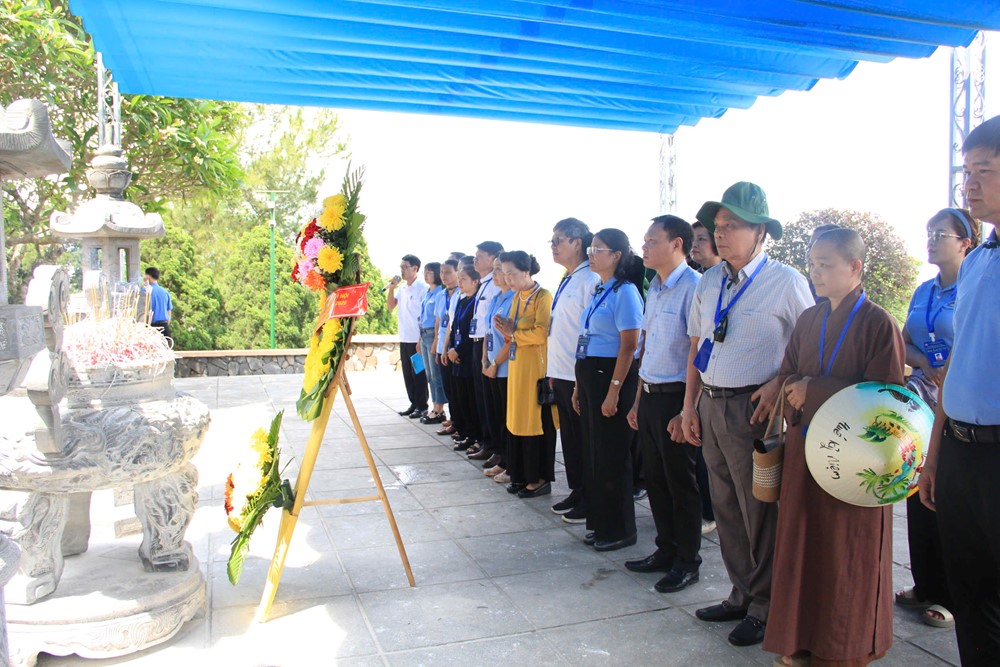 Hà Nội: “Hành trình kết nối năm 2025” kết thúc tốt đẹp với các hoạt động ý nghĩa tại Hà Tĩnh và Thanh Hoá - ảnh 2