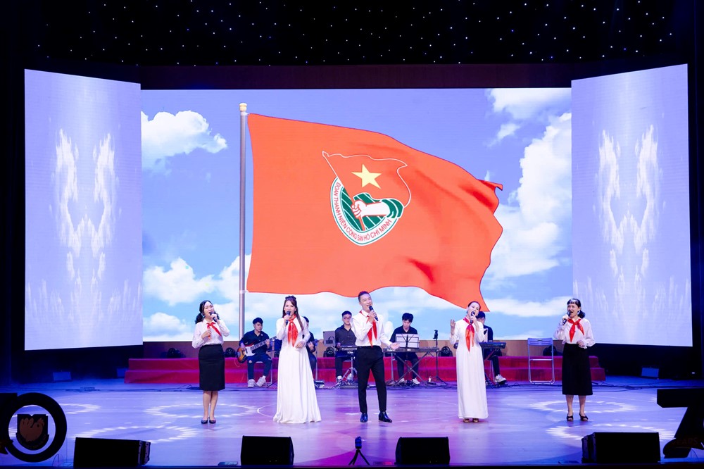 Đại nhạc hội “Khúc Hạ” chào mừng kỷ niệm 70 năm thành lập Cung Thiếu nhi Hà Nội - ảnh 3