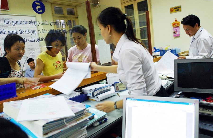 Thực hiện quy chế dân chủ ở cơ sở góp phần nâng cao tinh thần trách nhiệm của cán bộ, công chức - ảnh 1