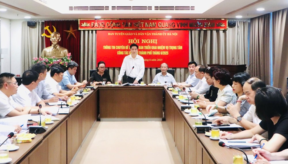 ​  Hà Nội: Bảo đảm cấp đủ nước phục vụ nhu cầu tiêu thụ của nhân dân  ​ - ảnh 2