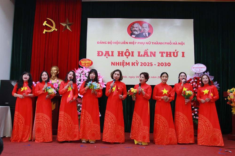 Hy vọng Đảng bộ Hội LHPN Thành phố Hà Nội nhiệm kỳ 2025-2030 sẽ có bước phát triển mới, vững chắc hơn - ảnh 1